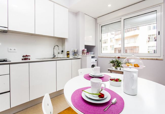 Apartment in Lisbon - Calado E