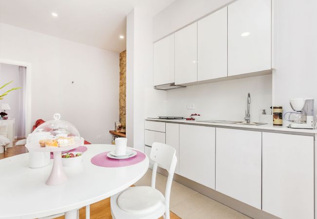 Apartment in Lisbon - Calado E