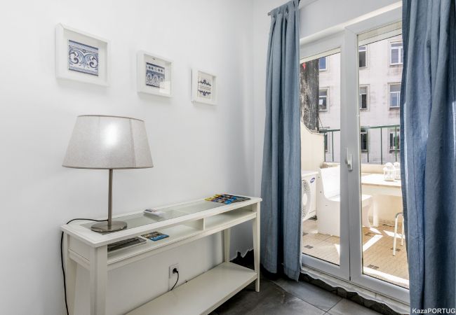 Apartment in Lisbon - Santo Andre Terrace