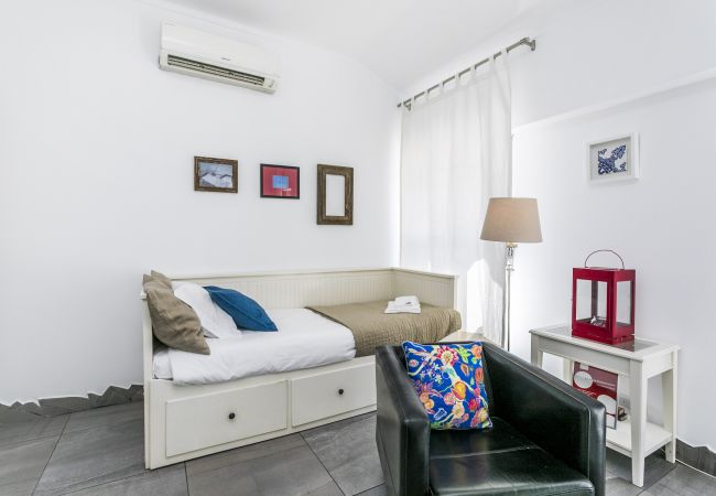 Apartment in Lisbon - Santo Andre Terrace