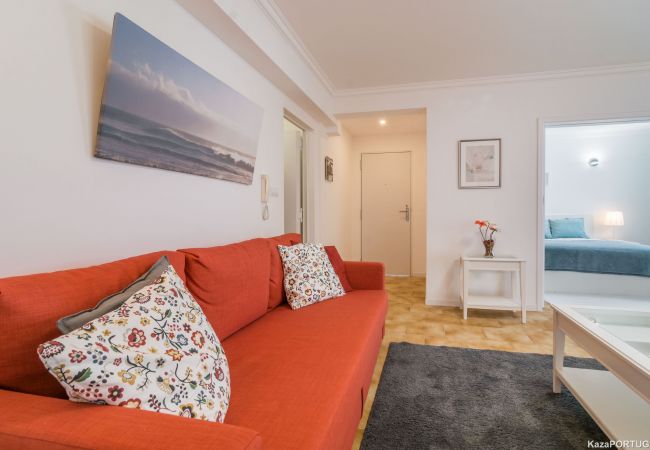 Apartment in Estoril - Santa Catarina Terrace